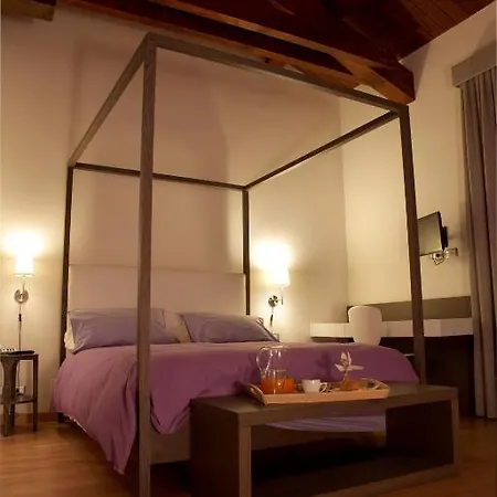 Отель Cave Del Sole 4*